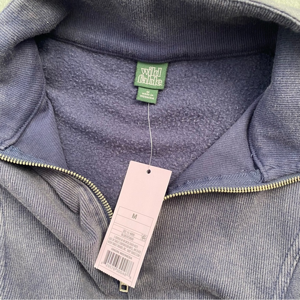 Wild Fable Women's Cropped Sweatshirt Quilted Sleeve 1/4 Zip Blue Distressed M - Picture 4 of 11